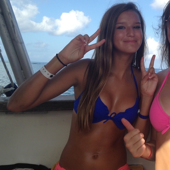 Victoria’s Secret Swimsuit Top - Picture 4 of 4